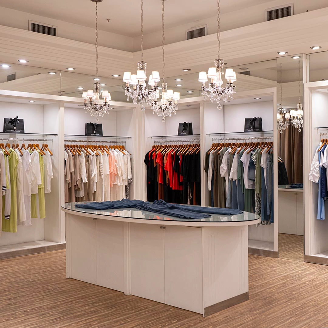 Encontra Adriana Costantini en nuestro centro comercial