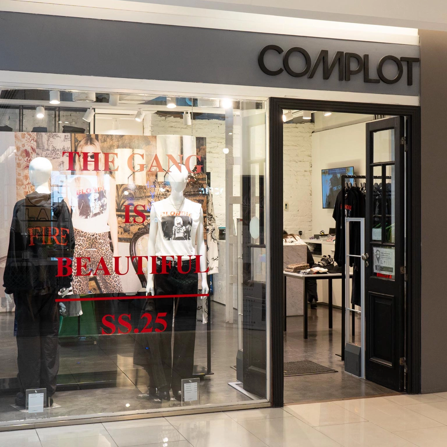 Centro comercial el solar marcas