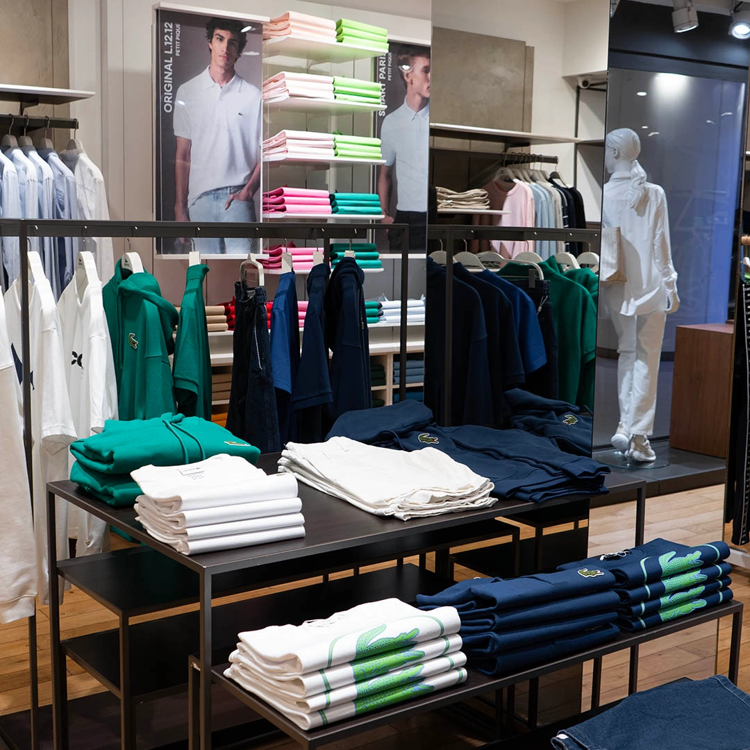 Encontra Lacoste en nuestro centro comercial